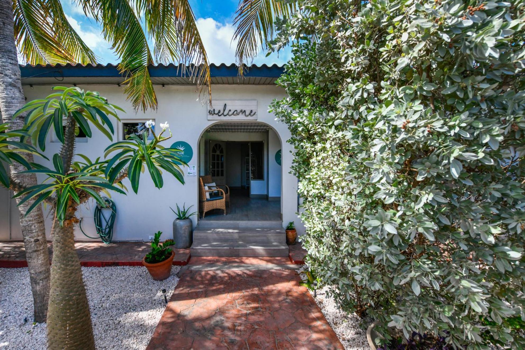 Aloe B&B Ораниестад Екстериор снимка